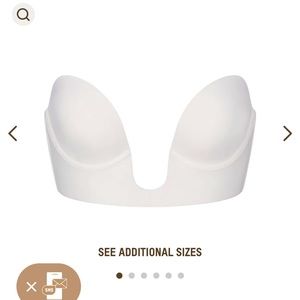 SKIMS Deep Plunge Shapewear Bra